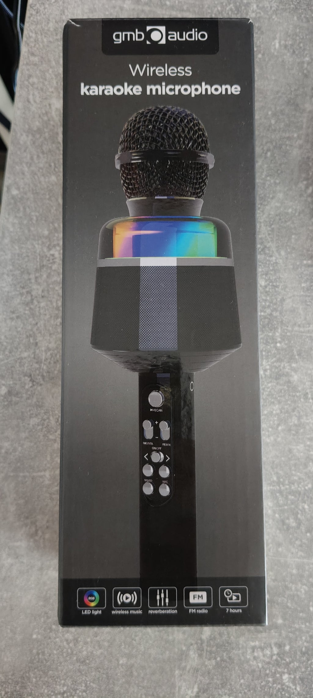 WIRELESS KARAOKE MICROPHONE