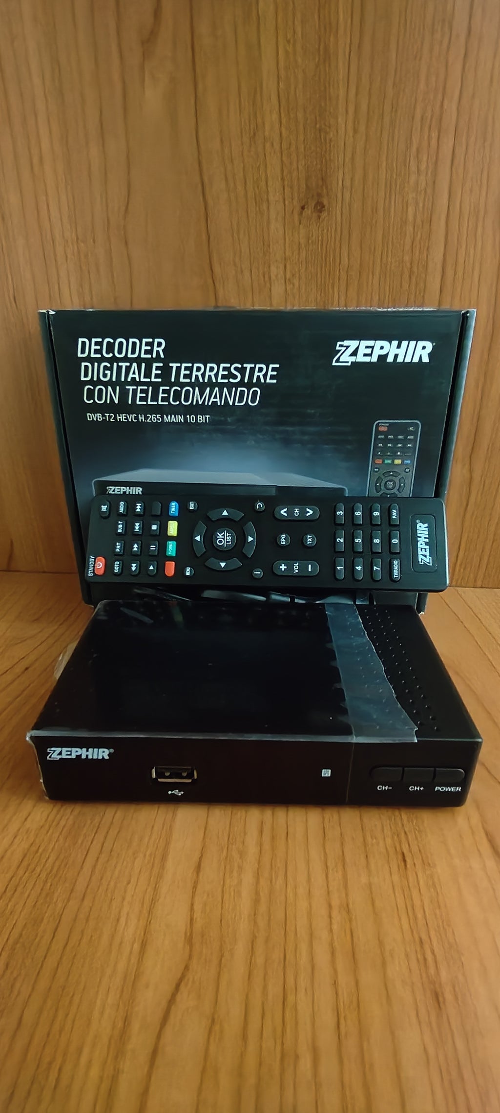 DECODER DIGITALE TERESTRE CON TELECOMANDO