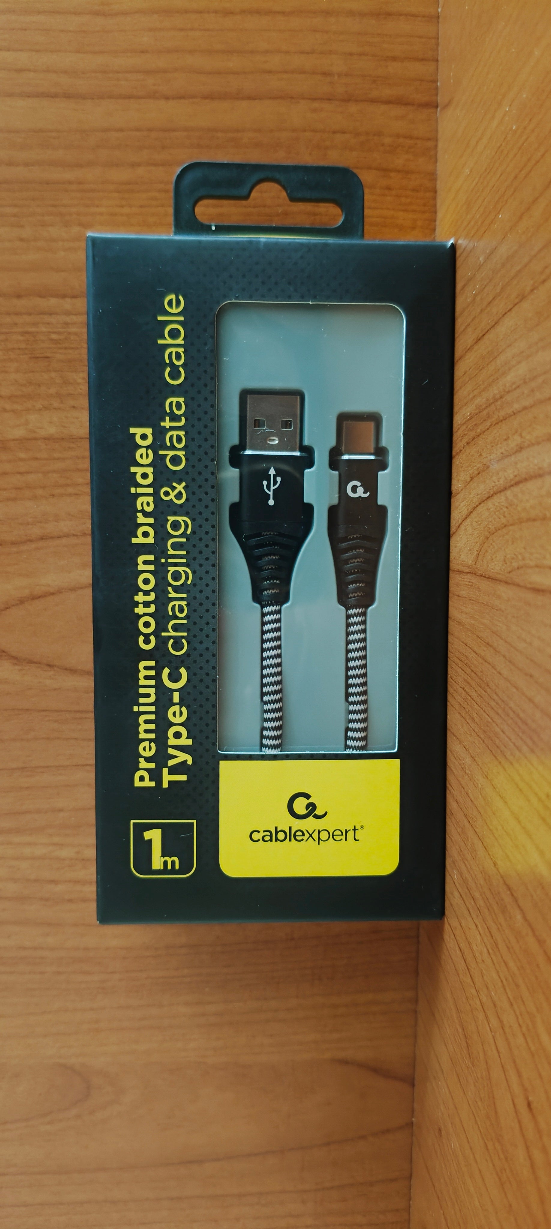 PREMIUM COTTON BRALDED TYPE-C charging e data cable