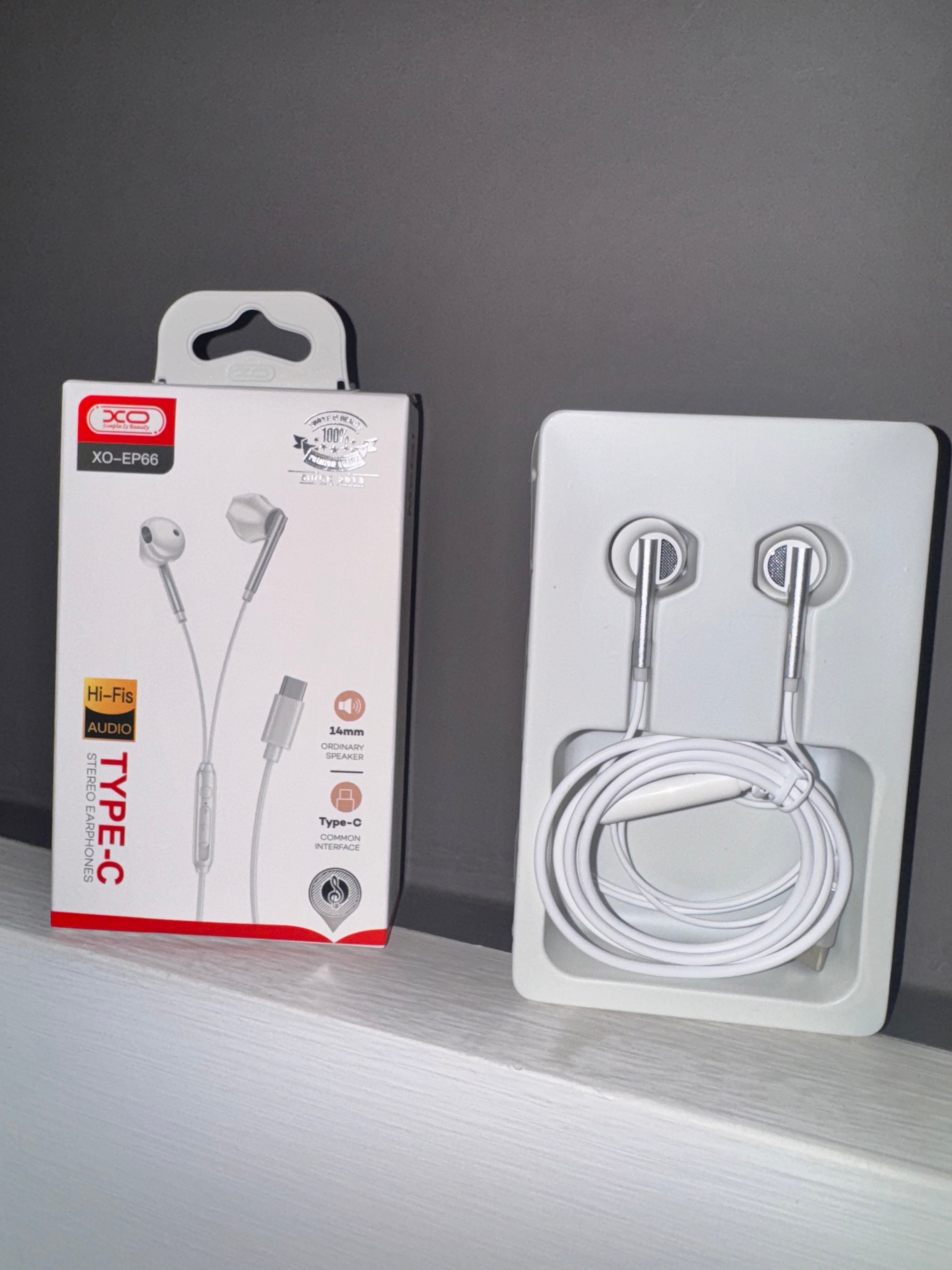STEREO EARPHONES TYPE C
